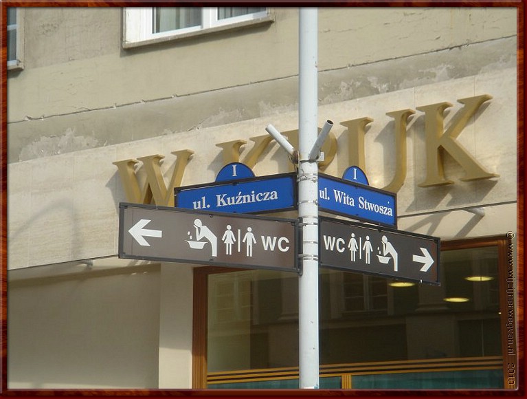 06 - Wroclaw -  uh - welke kant op zei je.jpg