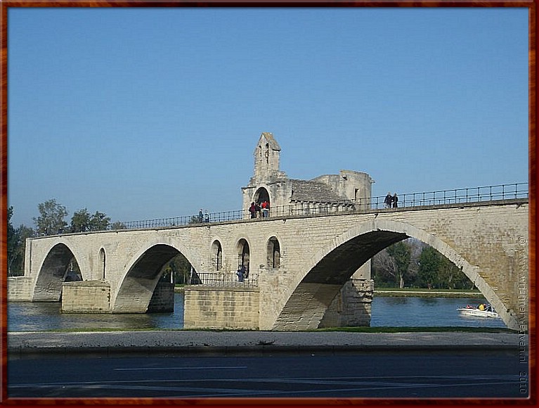 17 - Avignon - Le pont!.jpg