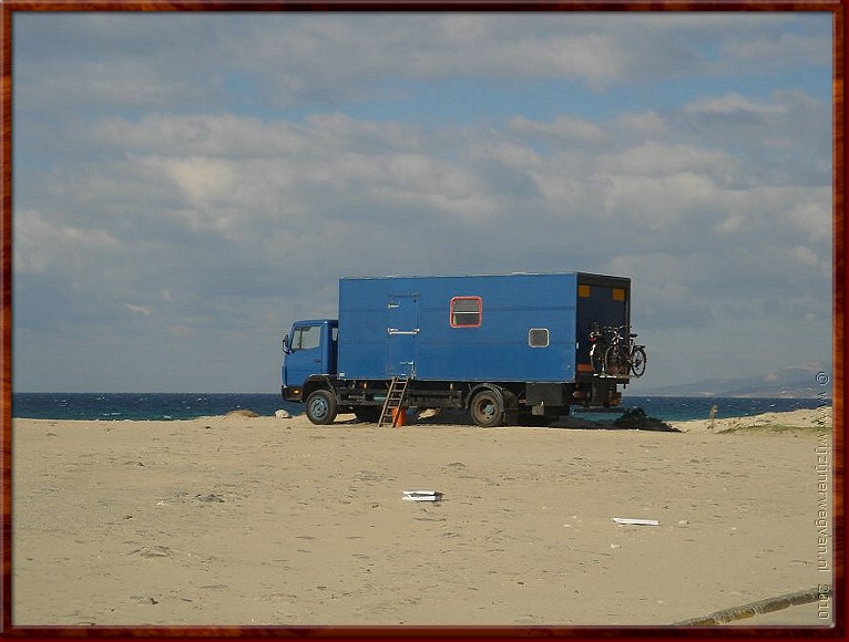 09 - Tarifa - Kamperen op het strand.jpg