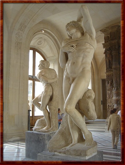 15 Parijs - Muse du Louvre - Michelangelo - De Slaven.JPG