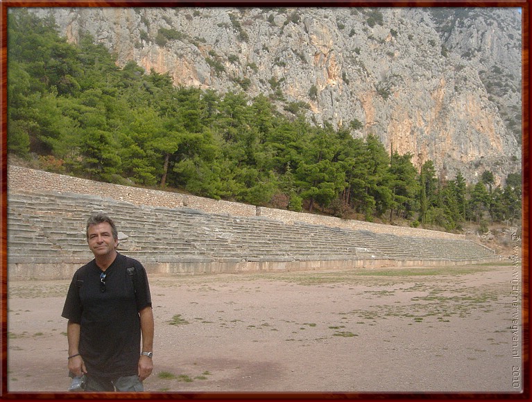 13 Delphi - Natuurlijk maken wij onderweg gebruik van de beschikbare sportfaciliteiten 2.JPG