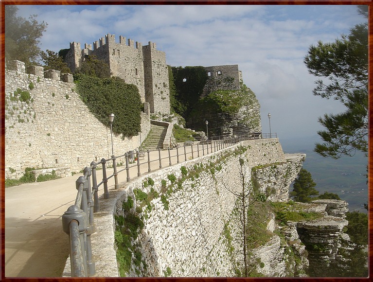 15 Erice - Normandisch kasteel.JPG