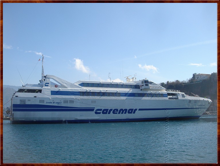 08 Veerboot naar Capri - Geef om de Zee.JPG