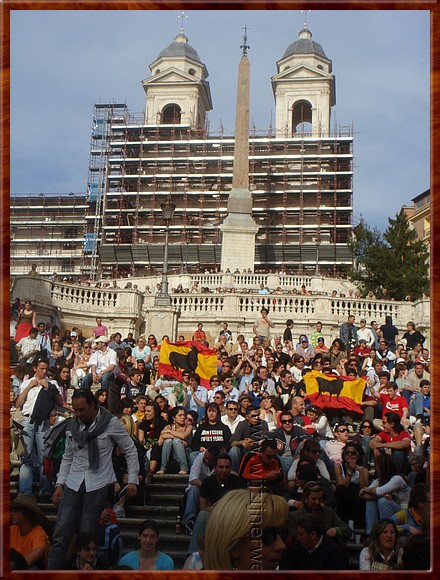 065 Rome - De Spaanse Trappen heroverd.JPG