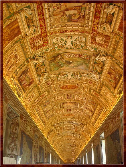 112 Vaticaan - Galleria delle Carte Geografica - Kunstig plafond.jpg