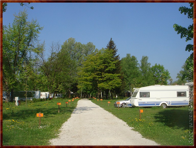 310 Camping 'Ljubljana Resort' - D3 of D4 ... het blijft zoeken.jpg.jpg