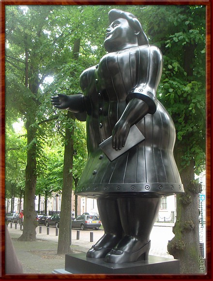 35760 - Den Haag Sculptuur.JPG