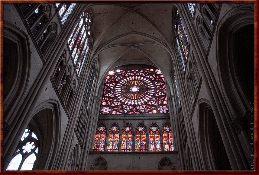 032 - Troyes - Saint Pierre Saint Paul kathedraal - Glasensemble.JPG