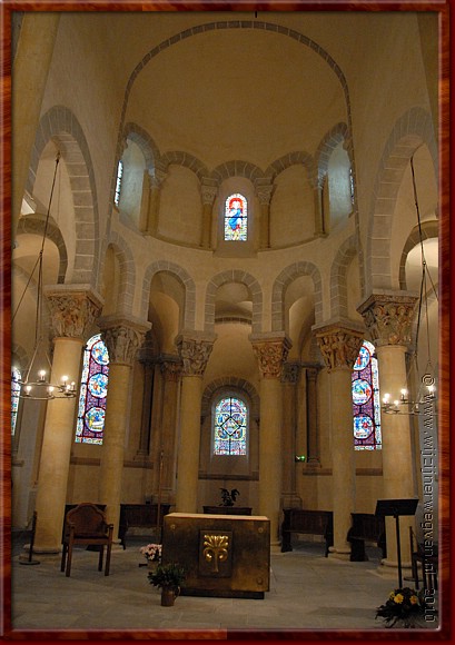 22 - Saint Nectaire - Saint Nectaire kerk - Romaans juweeltje .JPG