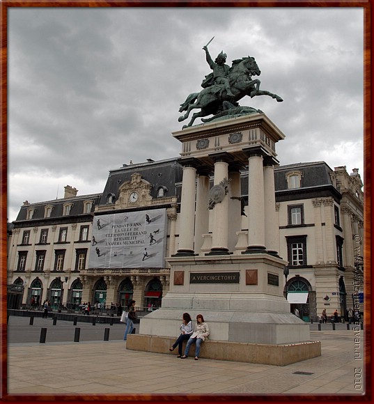 31 - Clermont Ferrand - Vercingetorix van Bartholdi, maker van het Vrijheidsbeeld.jpg