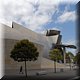 11 - Bilbao - Gugenheim museum - Het gebouw bevat kalksteen wanden...JPG