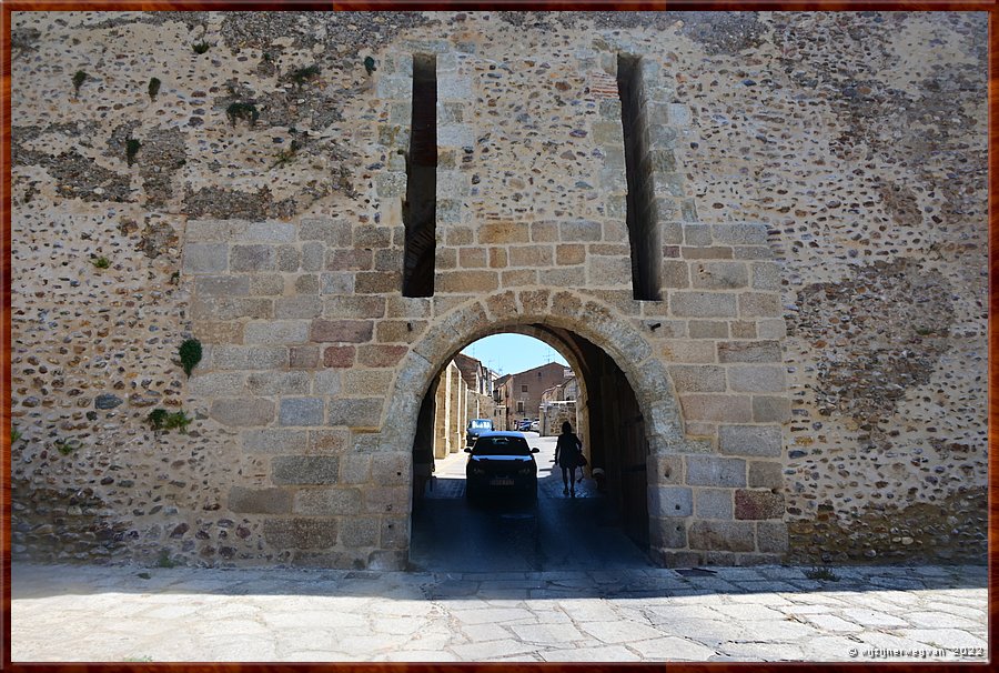 Ciudad Rodrigo, Puerta de la Colada o de gueda 

         34/83