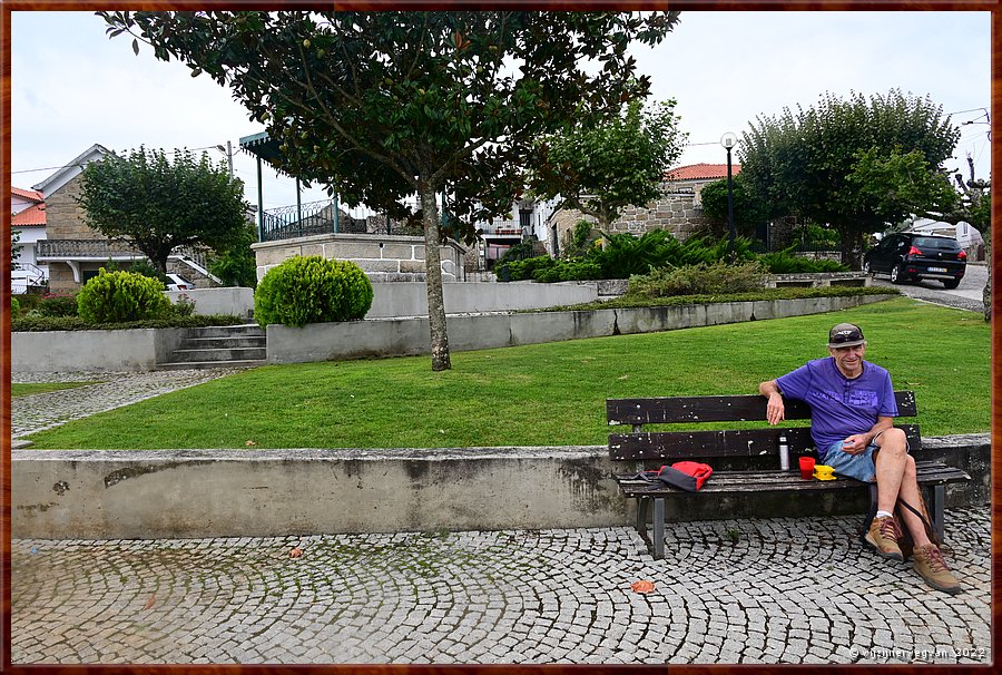 ,  

Jardim Antnio Correia Gouveia
Ervedal da Beira
Koffie        24/53