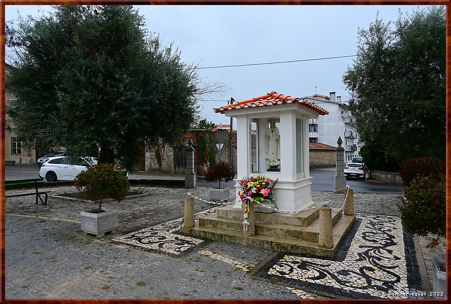 

Mariakapel buiten de Igreja Matriz de Tbua
Tabua  -  66/69