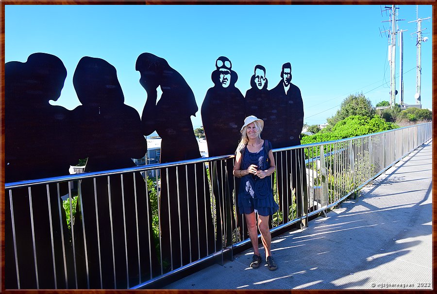 

Newcastle
Memorial path - monument voor alle gevallen soldaten  -  12/20