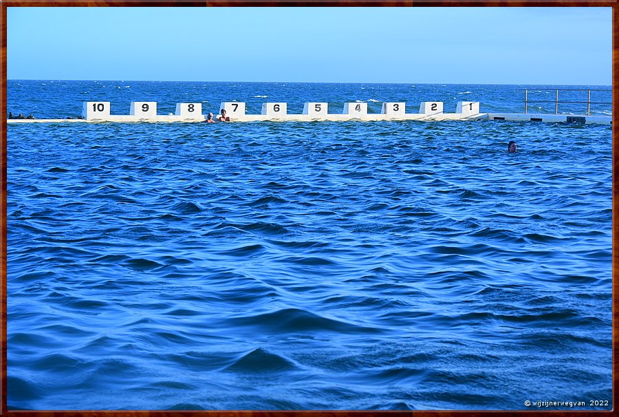 

Newcastle
En van de grootste oceaanzwembad van het Zuidelijk Halfrond
Merewether Ocean Baths - wedstrijdstukje  -  16/20