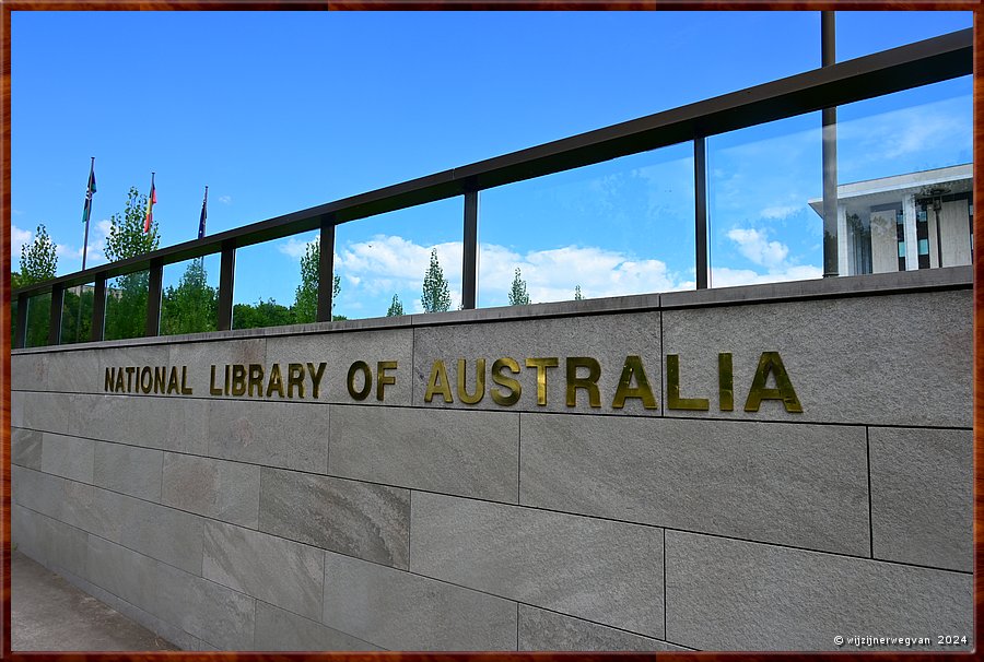 

Canberra - National Library  -  2/71