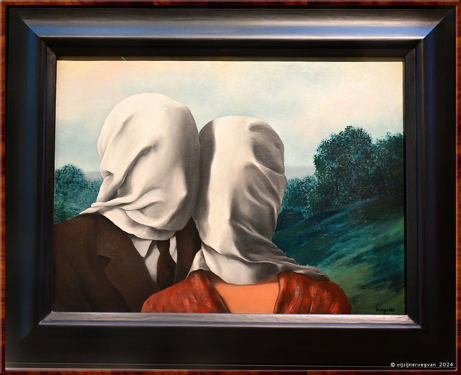 

Canberra - National Gallery
'Les Amants', Ren Magritte (1928)  -  59/71