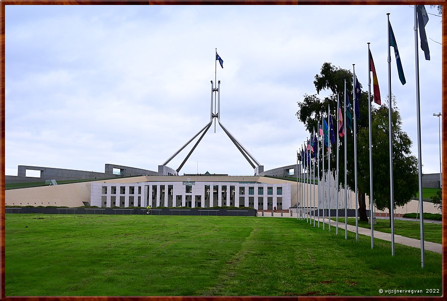 

Canberra
Parliament House (1988)  -  1/69