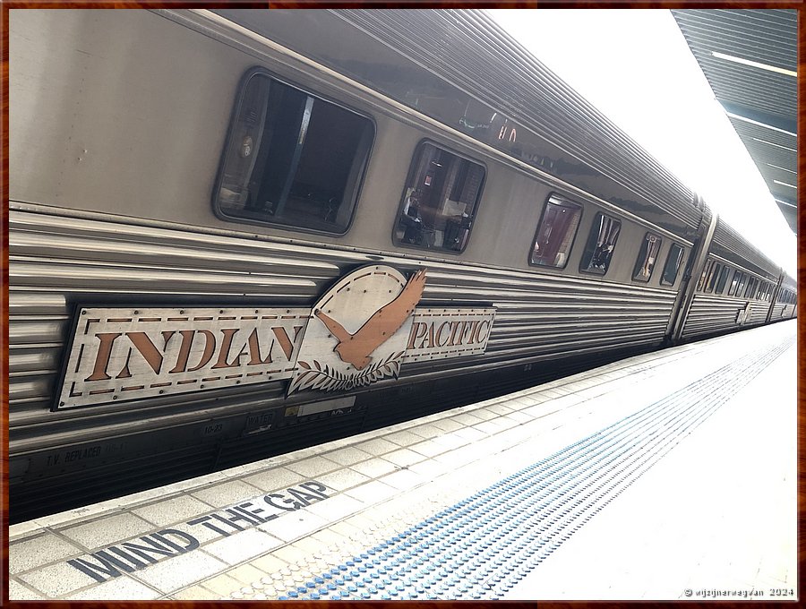 

Sydney
Centraal Station
De Indian Pacific staat gereed voor de 4.352 km lange trip naar Perth  -  13/22