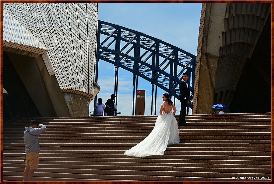 

Sydney, Opera House
Waar vind je een meer fotogenieke achtergrond?  -  10/26