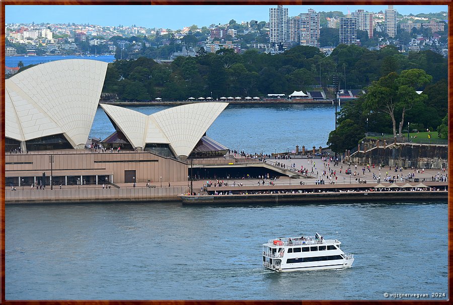 

Sydney 
Harbour Bridge Walk
De drukte rondom het Opera House  -  10/49