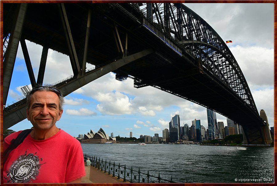 

Sydney, Harbour Bridge
Jan voorop  -  16/49