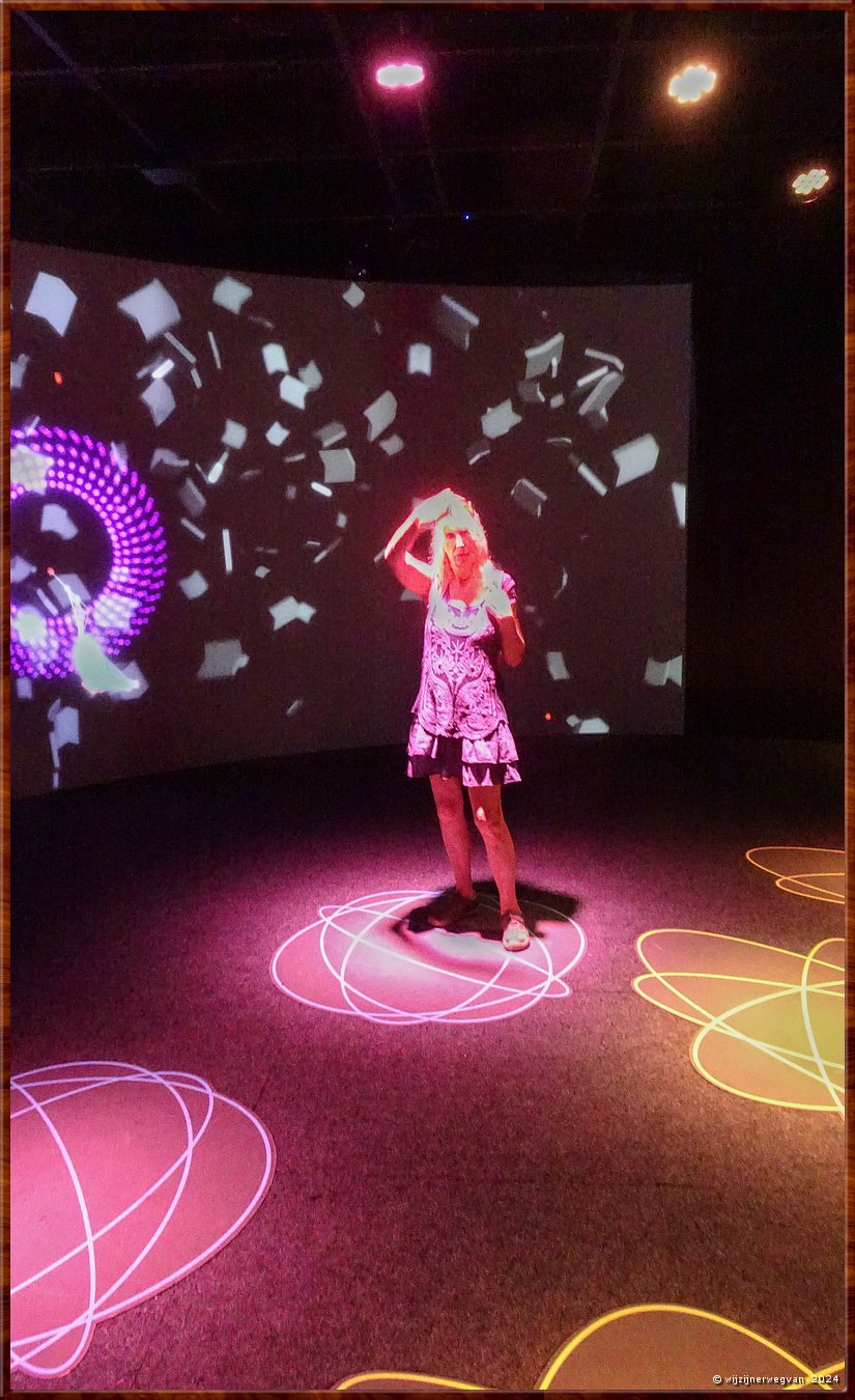 

Sydney
Museum of Sydney
'Maestro'

An interactive musical space where you can collaborate 
in the creation of an immersive audiovisual performance  -  16/53