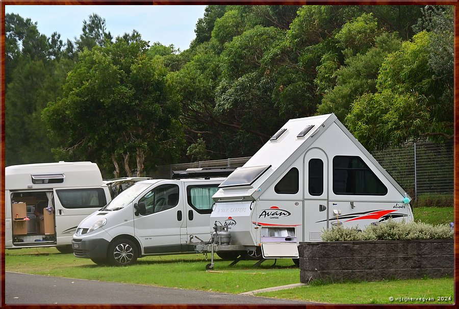 

Windang
Windang Beach Tourist Park
Vouwwagen met puntdak  -  3/14