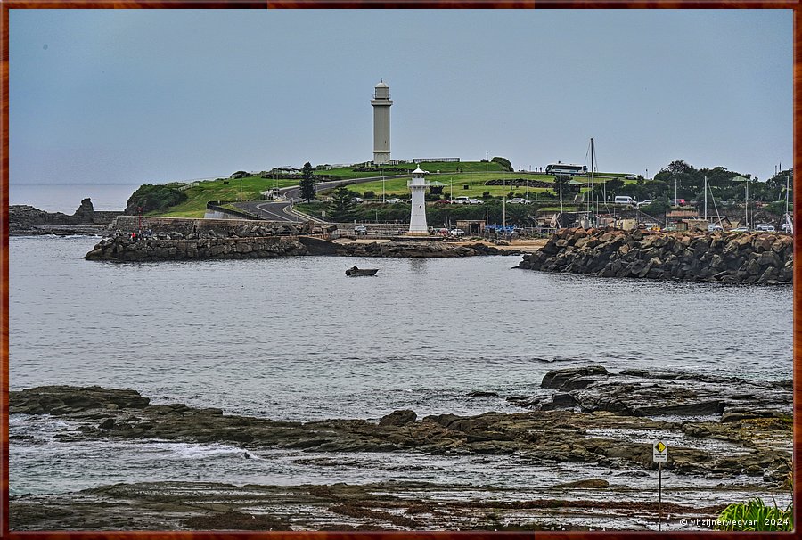 

Wollongong
Flagstoff Point en Breakwater vuurtorens
De enige plek met twee vuurtorens aan de oostkust  -  3/33