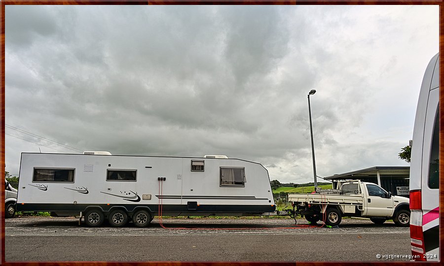 

Kiama
Wirriwin Rest Area
De eerste keer dat we een drieasser caravan zien!  -  2/33