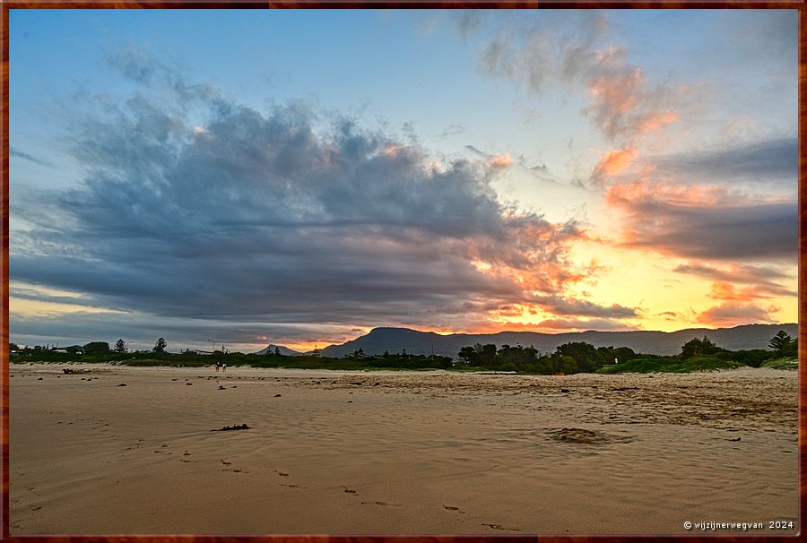 

Corrimal
Corrimal Beach  -  33/33