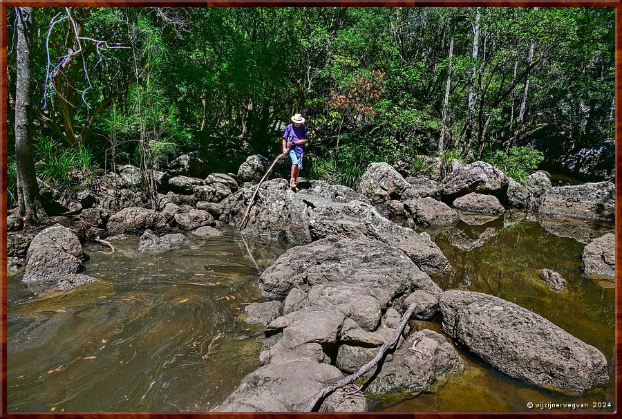 

Nowra
Ben's Walk
Kreek oversteek  -  24/32