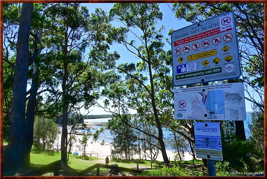 

Huskisson
Shark Net Beach  -  9/31