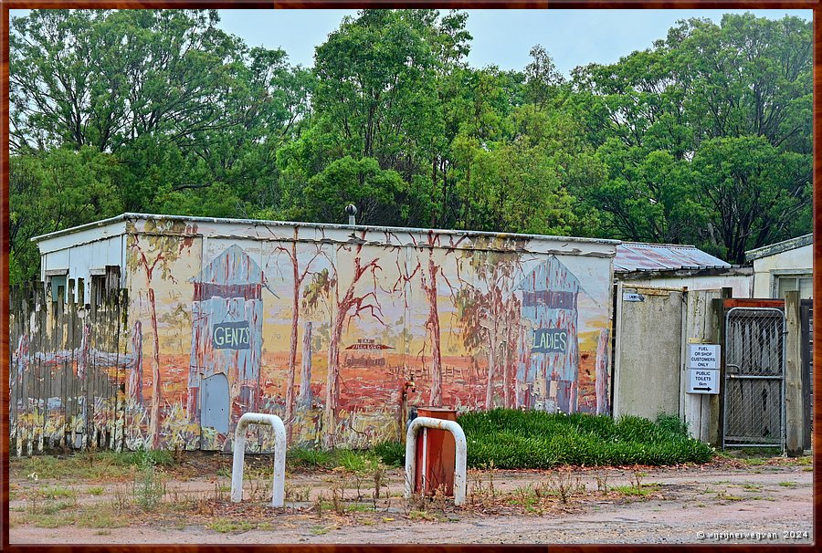 

Sale
Petrol station toilets  -  3/33