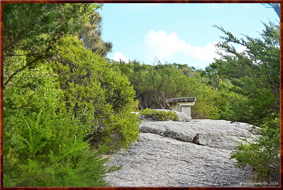 

Wilsons Promontory National Park
Naar Pillar Point
Bankje  -  35/51