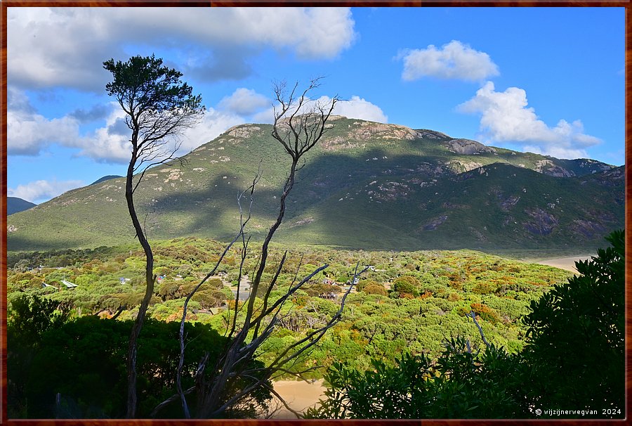 

Wilsons Promontory National Park
Mount Bishop  -  43/51