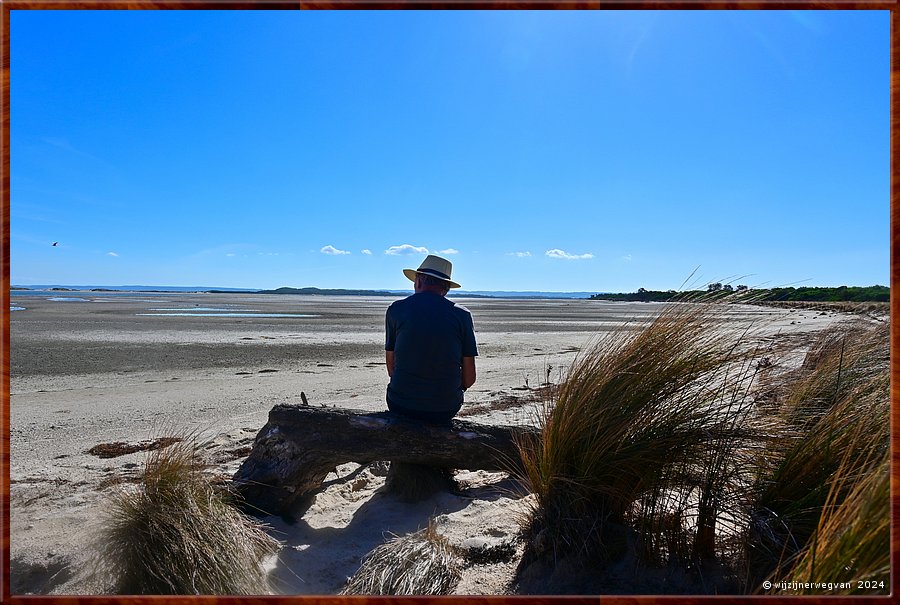 

Wilsons Promontory National Park
Shallow Inlet
Boombankje  -  23/32