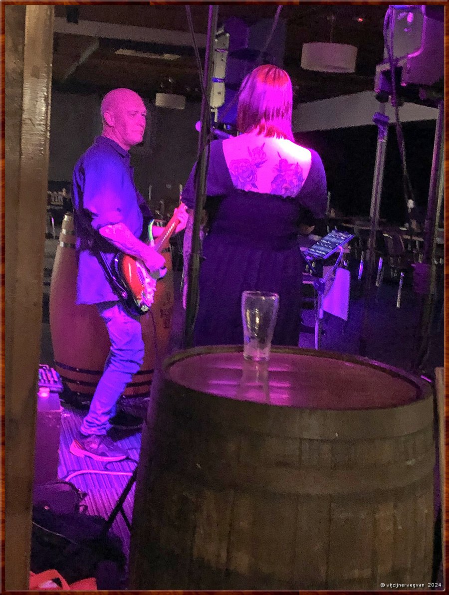 

Tarwin Lower
Riverview Hotel
Live music every friday, saturday and sunday  -  27/32