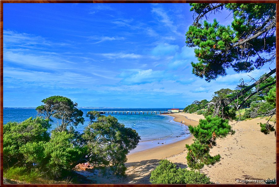 

Phillip Island
Cowes
Cowes Beach  -  17/35