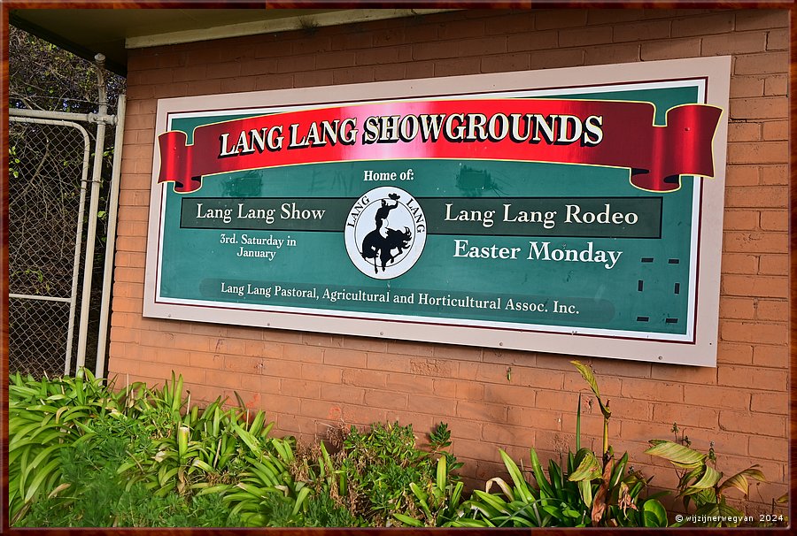 

Lang Lang
Lang Lang Showgrounds
Rodeo. Gelukkig in Nederland verboden  -  27/35