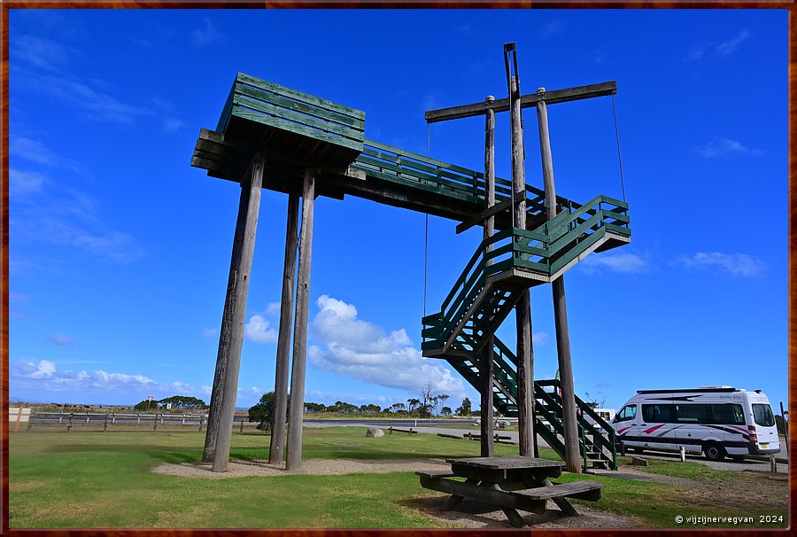 

Koo Wee Rup 
Swamp Lookout Tower  -  5/15