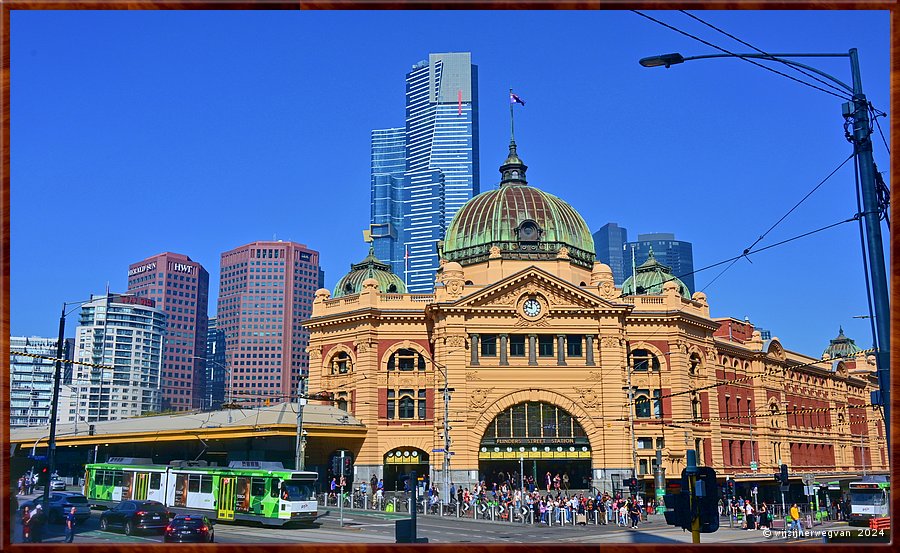 

Melbourne
Flinders Street Station  -  4/68