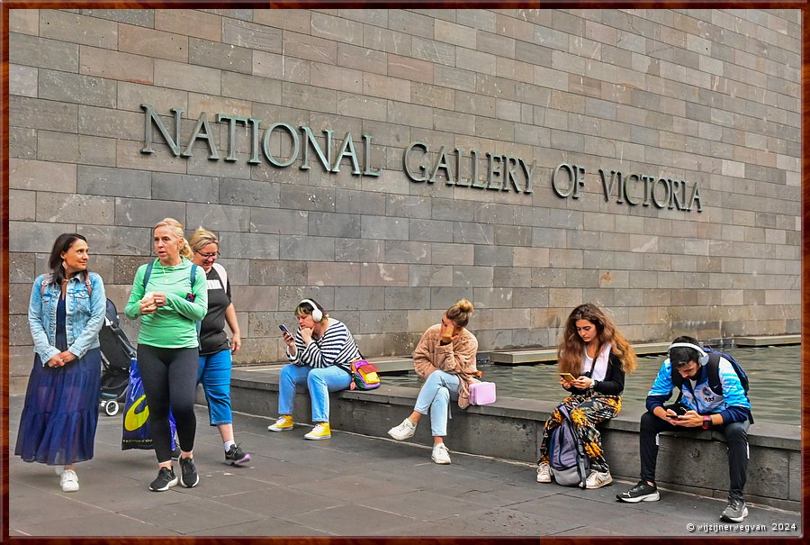 

Melbourne
National Gallery of Victoria International  -  77/78