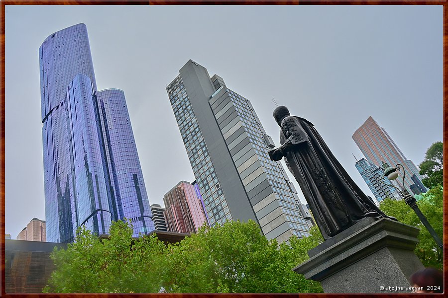 

Melbourne 
State Library
'Redmond Barry'  -  66/86