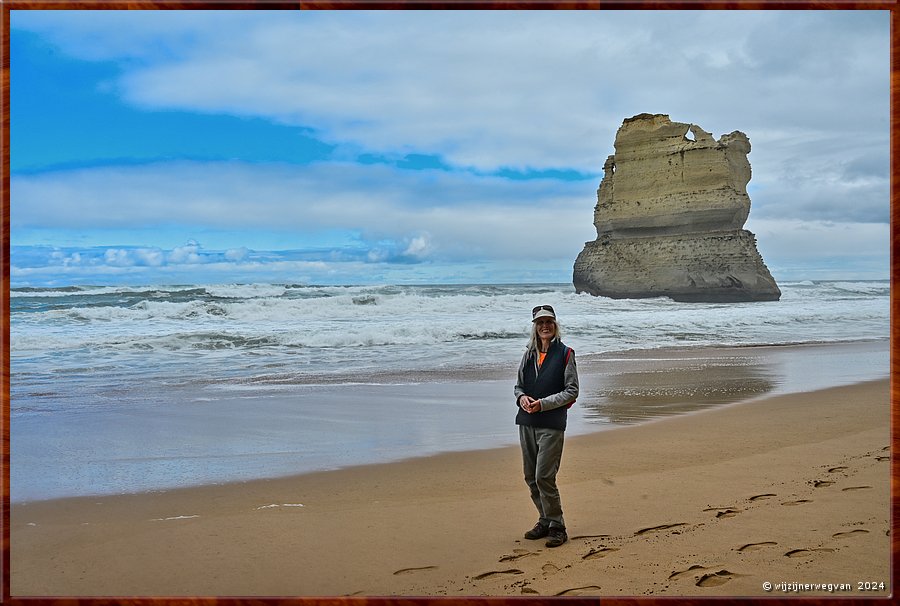 

Port Campbell National Park
Gibson Steps Beach
Gog, de rots  -  7/32