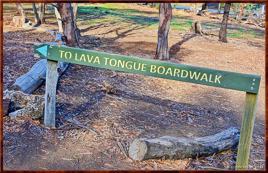 

Tower Hill, 
Tower Hill Wildlife Reserve
Lava Tongue Boardwalk
'Gently wind your way through wetllands and forest'  -  20/36