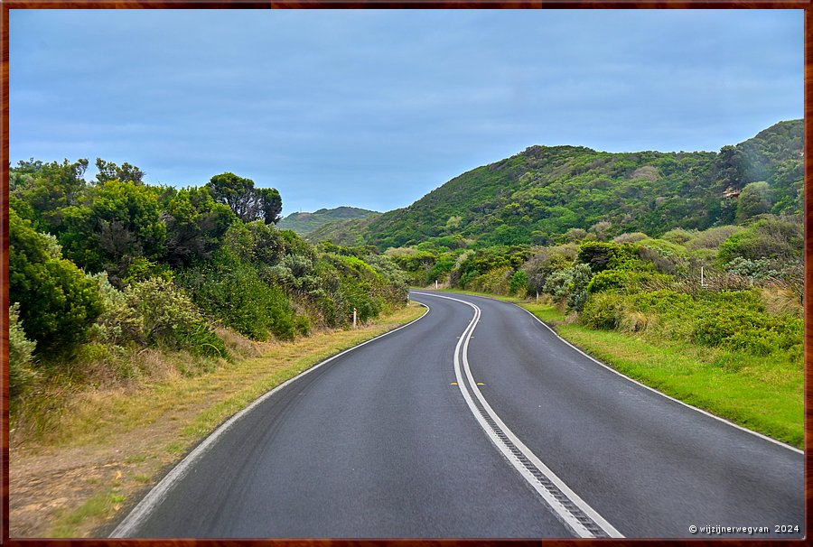 

Op weg naar Cape Bridgewater  -  2/58