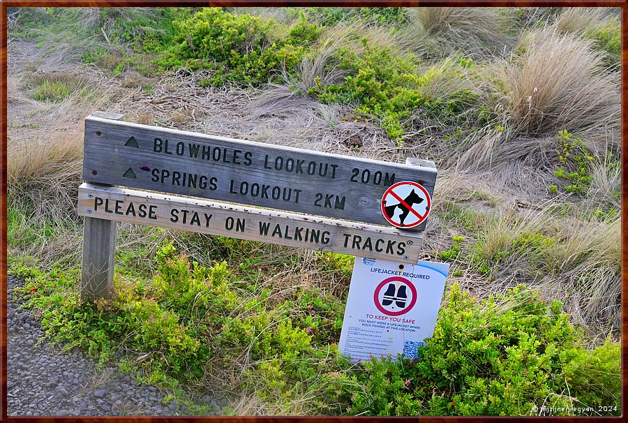 

Cape Bridgewater
Blowholes  -  46/58