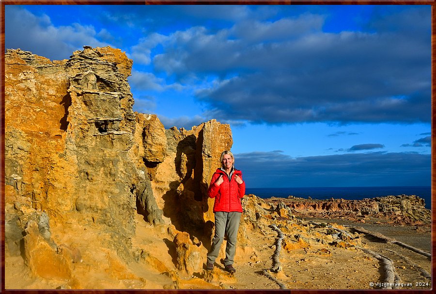 

Cape Bridgewater
Petrified Forest  -  53/58